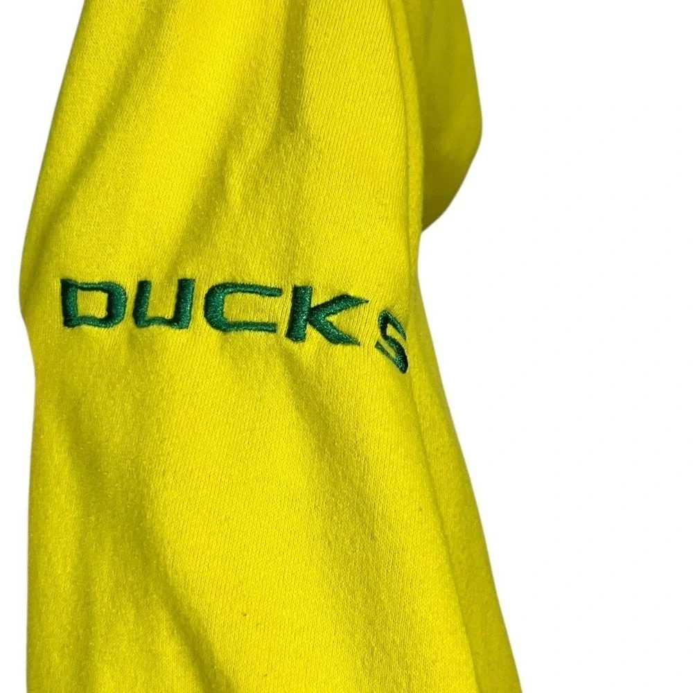 Colosseum Oregon Ducks Kids/Youth Green Embroidered Hoodie - Size L 16-18